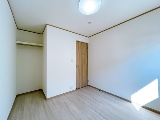 detached 三重県名張市鴻之台１番町35-1 ラフレシール101号室