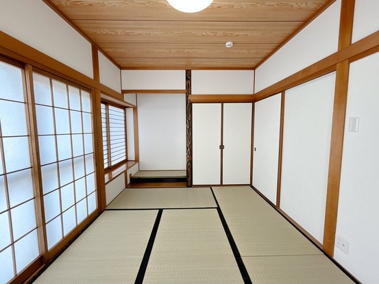 detached 三重県名張市鴻之台１番町35-1 ラフレシール101号室