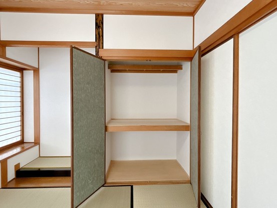 detached 三重県名張市鴻之台１番町35-1 ラフレシール101号室
