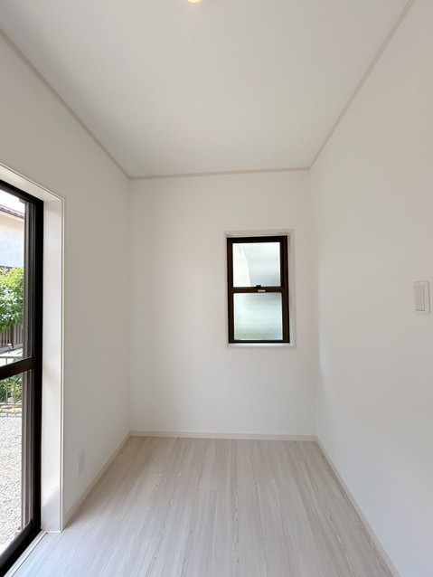 detached 三重県名張市鴻之台１番町35-1 ラフレシール101号室