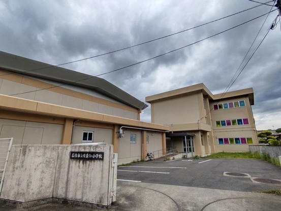 detached 三重県名張市鴻之台１番町35-1 ラフレシール101号室