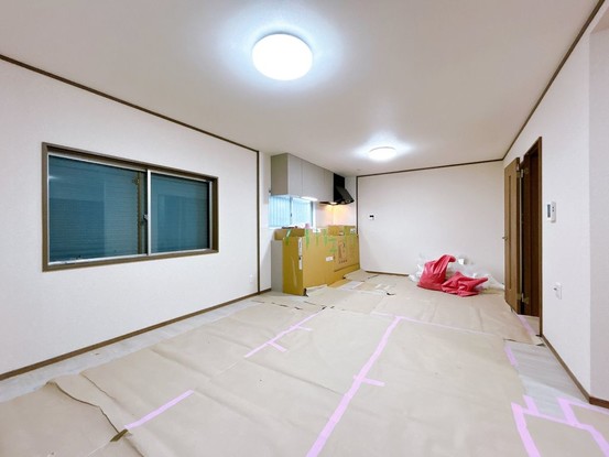 detached 三重県名張市鴻之台１番町35-1 ラフレシール101号室
