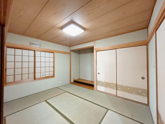 detached 三重県名張市鴻之台１番町35-1 ラフレシール101号室