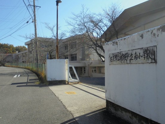 detached 三重県名張市鴻之台１番町35-1 ラフレシール101号室