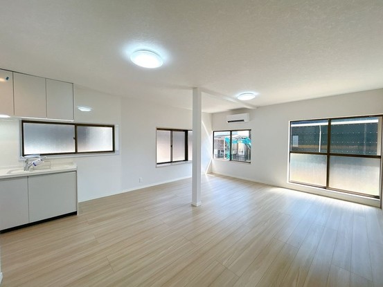 detached 山口県山陽小野田市柿の木坂３丁目
地図を見る