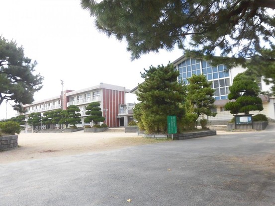 detached 山口県長門市仙崎新開町
地図を見る