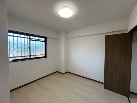 apartment 山口県下関市上新地町５丁目
地図を見る
