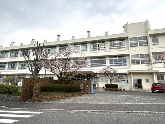 detached 広島県広島市安佐北区倉掛３丁目
地図を見る