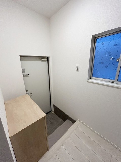 apartment 広島県福山市南蔵王町２丁目４－１８ フローレンス南蔵王 1階北
