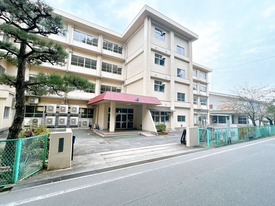 apartment 広島県福山市南蔵王町２丁目４－１８ フローレンス南蔵王 1階北