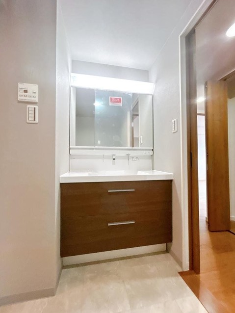 apartment 広島県福山市南蔵王町２丁目４－１８ フローレンス南蔵王 1階北
