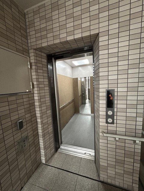 apartment 広島県福山市南蔵王町２丁目４－１８ フローレンス南蔵王 1階北