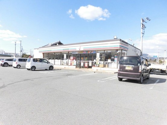 detached 徳島県阿波市市場町市場字上野段
地図を見る