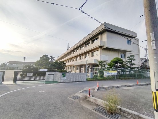 detached 徳島県板野郡北島町鯛浜字西中野
地図を見る