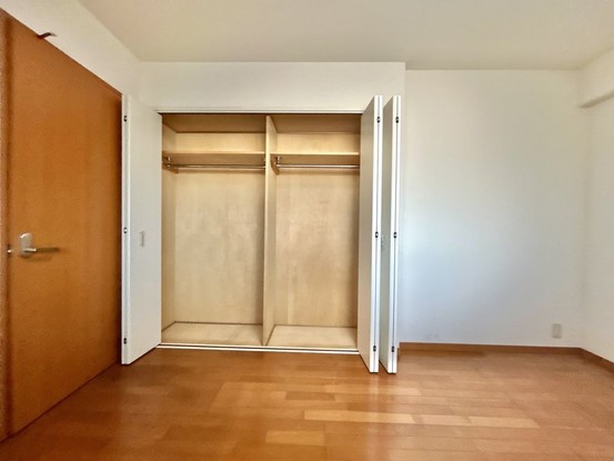 apartment 高知県高知市杉井流21-13 マノワール杉井流 1階北