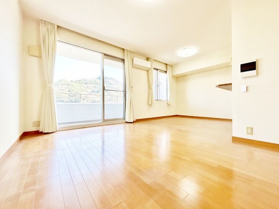 apartment 高知県高知市杉井流21-13 マノワール杉井流 1階北