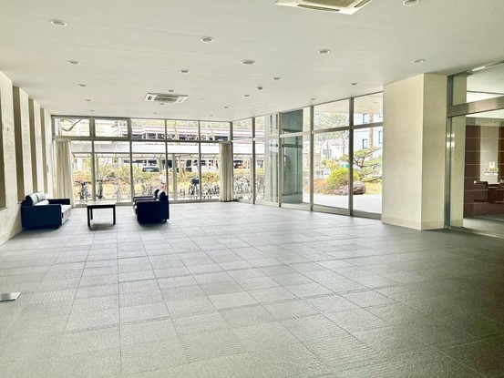 apartment 高知県高知市杉井流21-13 マノワール杉井流 1階北