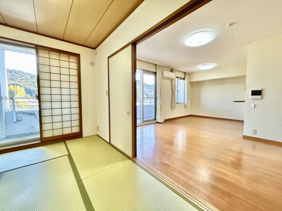 apartment 高知県高知市杉井流21-13 マノワール杉井流 1階北