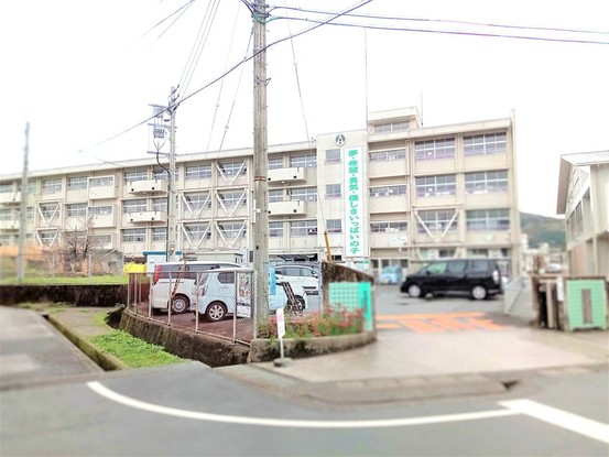 apartment 高知県高知市杉井流21-13 マノワール杉井流 1階北