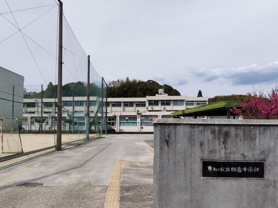 apartment 高知県高知市杉井流21-13 マノワール杉井流 1階北