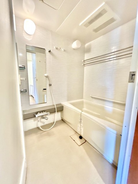 apartment 高知県高知市杉井流21-13 マノワール杉井流 1階北