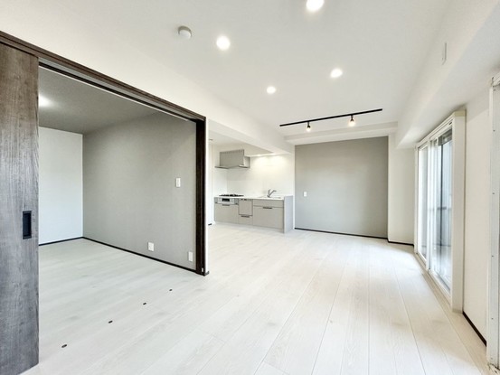 apartment 高知県高知市杉井流21-13 マノワール杉井流 1階北