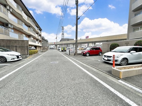 apartment 高知県高知市杉井流21-13 マノワール杉井流 1階北