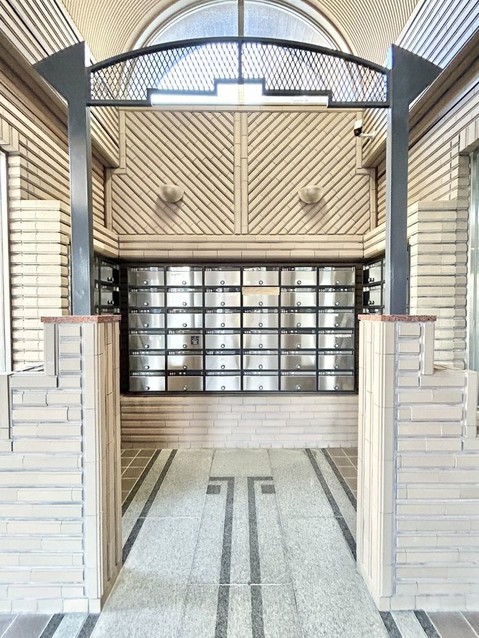 apartment 高知県高知市杉井流21-13 マノワール杉井流 1階北