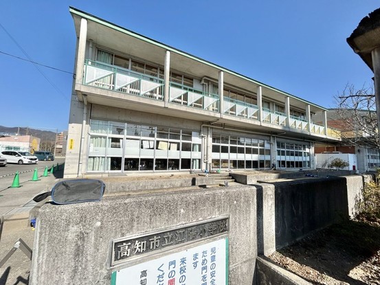 apartment 高知県高知市杉井流21-13 マノワール杉井流 1階北