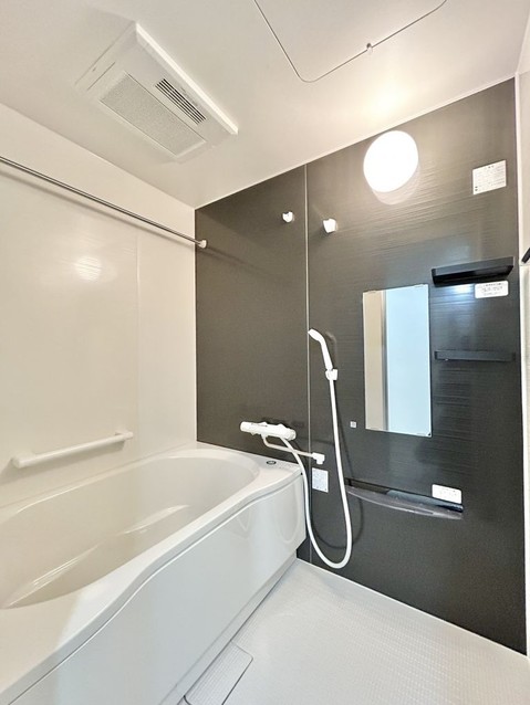 apartment 高知県高知市杉井流21-13 マノワール杉井流 1階北