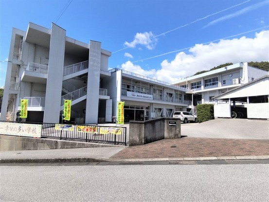 detached 高知県高知市杉井流21-13 マノワール杉井流 1階北
