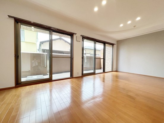 apartment 高知県高知市杉井流21-13 マノワール杉井流 1階北