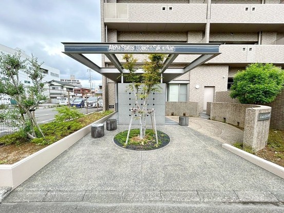 apartment 高知県高知市杉井流21-13 マノワール杉井流 1階北