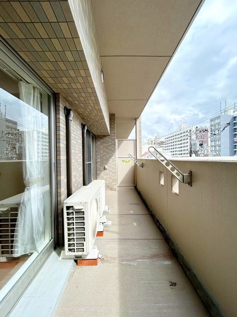 apartment 高知県高知市杉井流21-13 マノワール杉井流 1階北