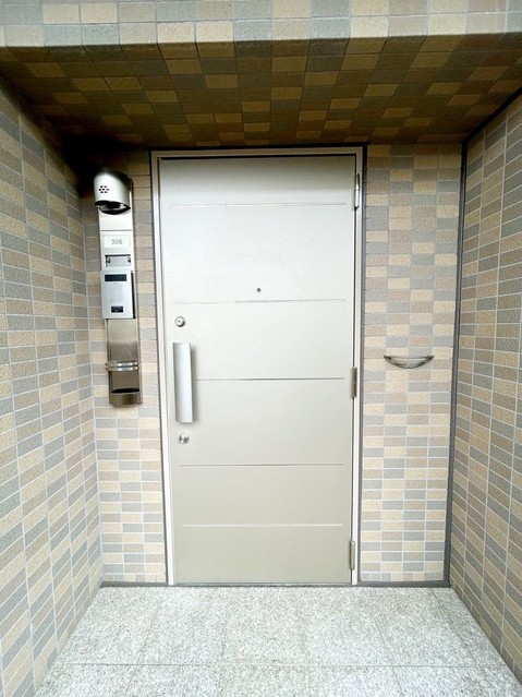 apartment 高知県高知市杉井流21-13 マノワール杉井流 1階北
