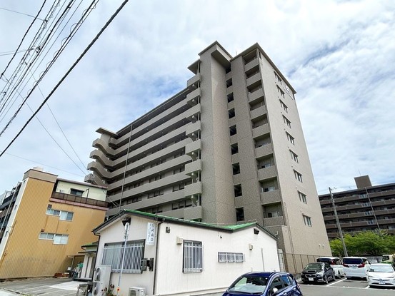 apartment 高知県高知市杉井流21-13 マノワール杉井流 1階北