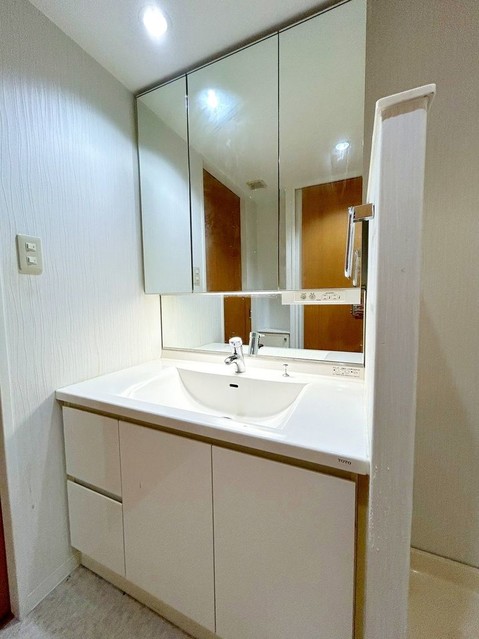 apartment 高知県高知市杉井流21-13 マノワール杉井流 1階北