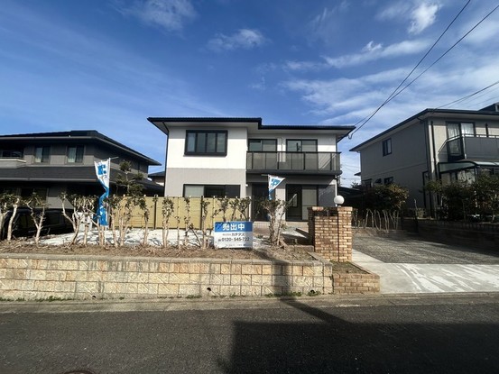 detached 福岡県遠賀郡岡垣町公園通り２丁目
地図を見る