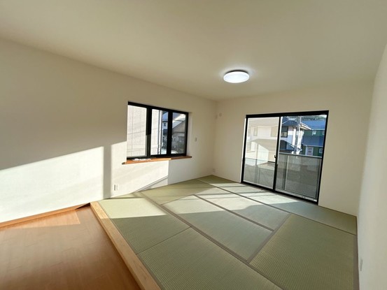detached 福岡県遠賀郡岡垣町公園通り２丁目
地図を見る