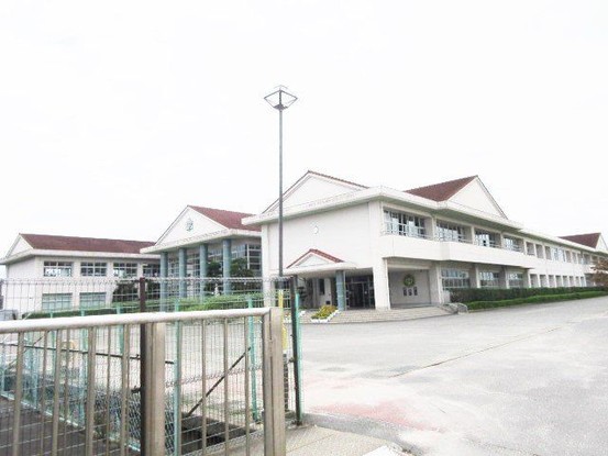 detached 佐賀県杵島郡白石町大字牛屋
地図を見る