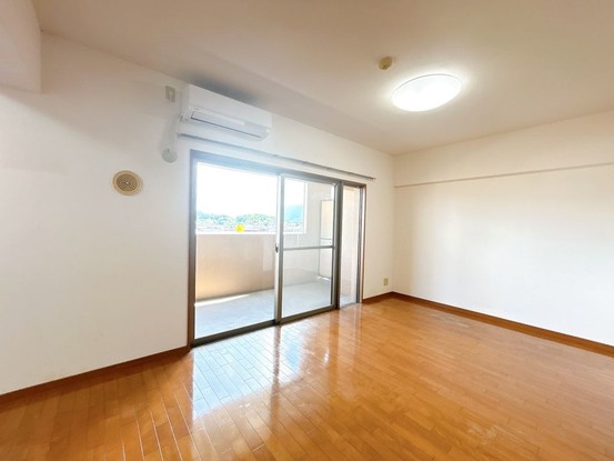 apartment 佐賀県伊万里市二里町八谷搦
地図を見る