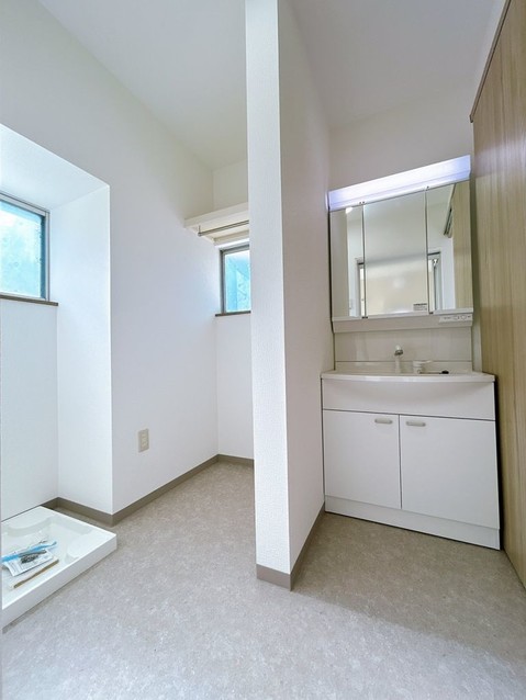 apartment 熊本県八代市古閑浜町
地図を見る