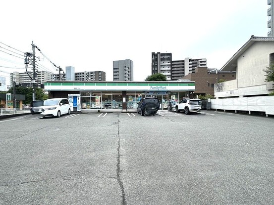 apartment 宮崎県宮崎市橘通東１丁目
地図を見る