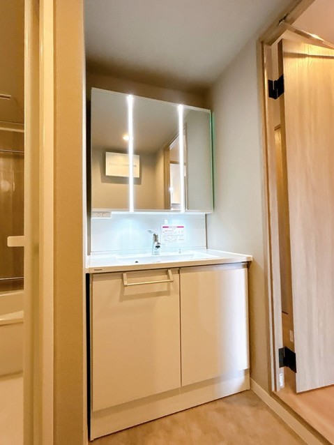 apartment 宮崎県宮崎市花ケ島町京出
地図を見る
