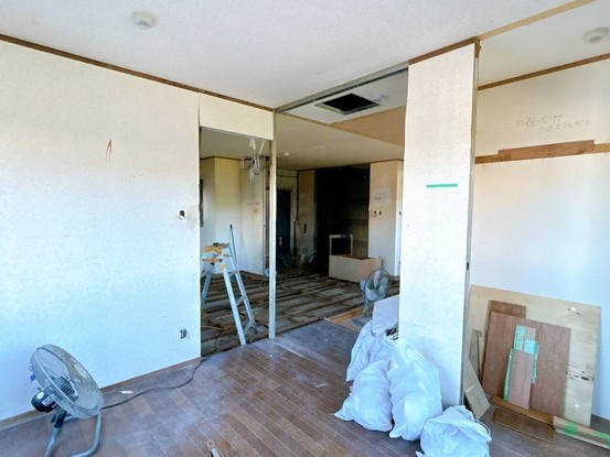 apartment 沖縄県浦添市字宮城4丁目3番14号 1階