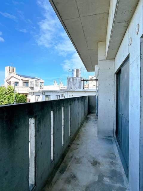 apartment 沖縄県浦添市字宮城4丁目3番14号 1階