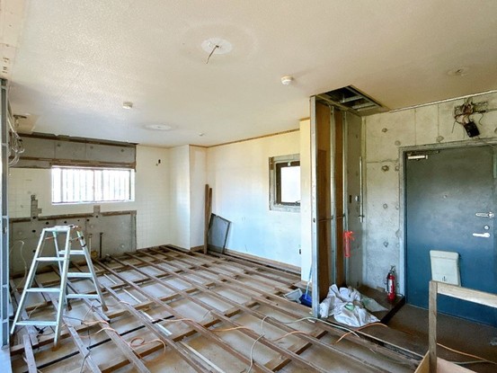 apartment 沖縄県浦添市字宮城4丁目3番14号 1階