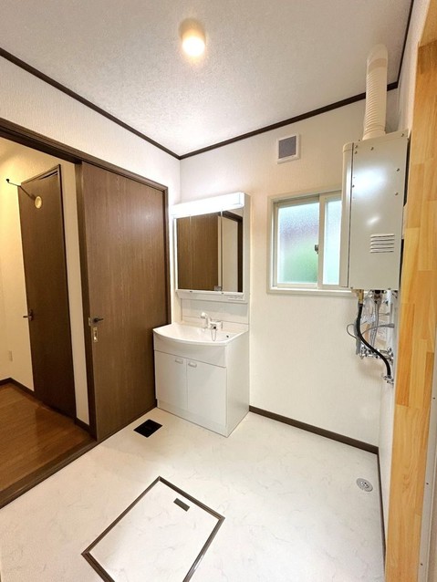 detached 秋田県大館市赤館町7‐6 サクラビル 1階