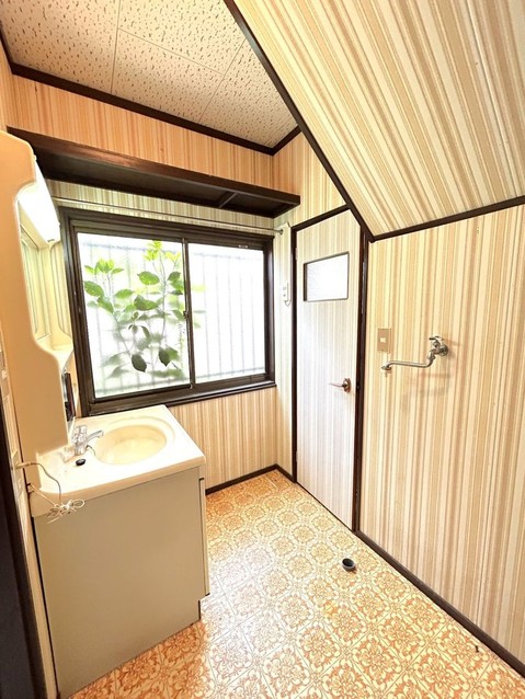 detached 秋田県大館市赤館町7‐6 サクラビル 1階