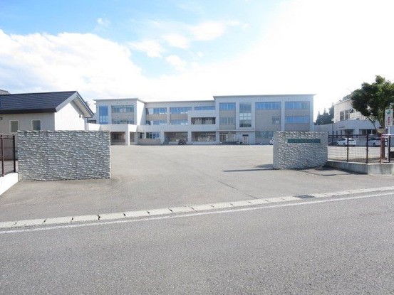 detached 山形県米沢市大字下新田
地図を見る